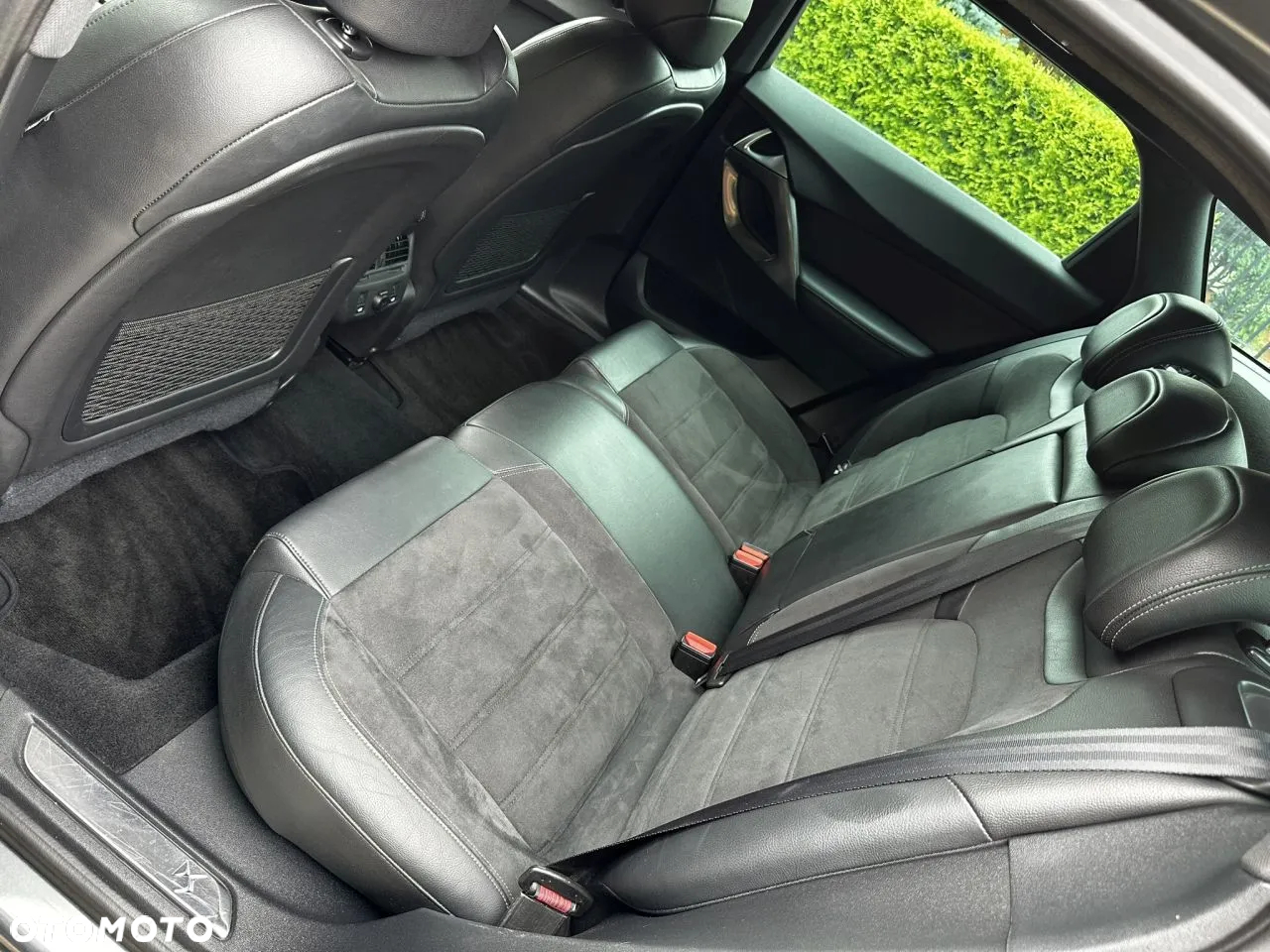 Citroën DS5 e-HDi 115 EGS6 Chic - 14