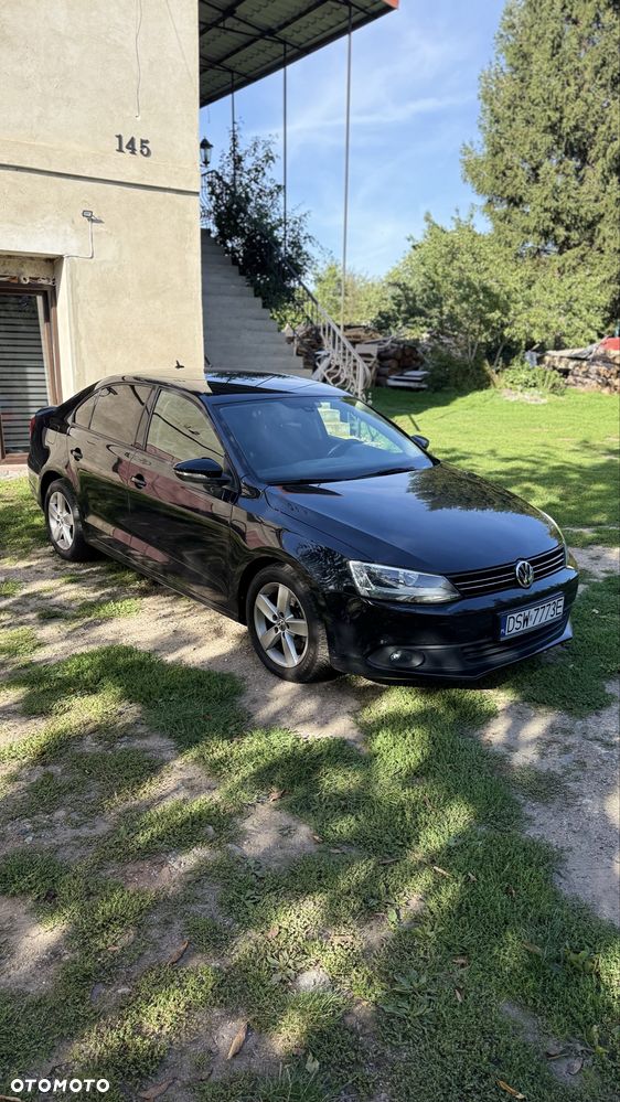 Volkswagen Jetta - 5