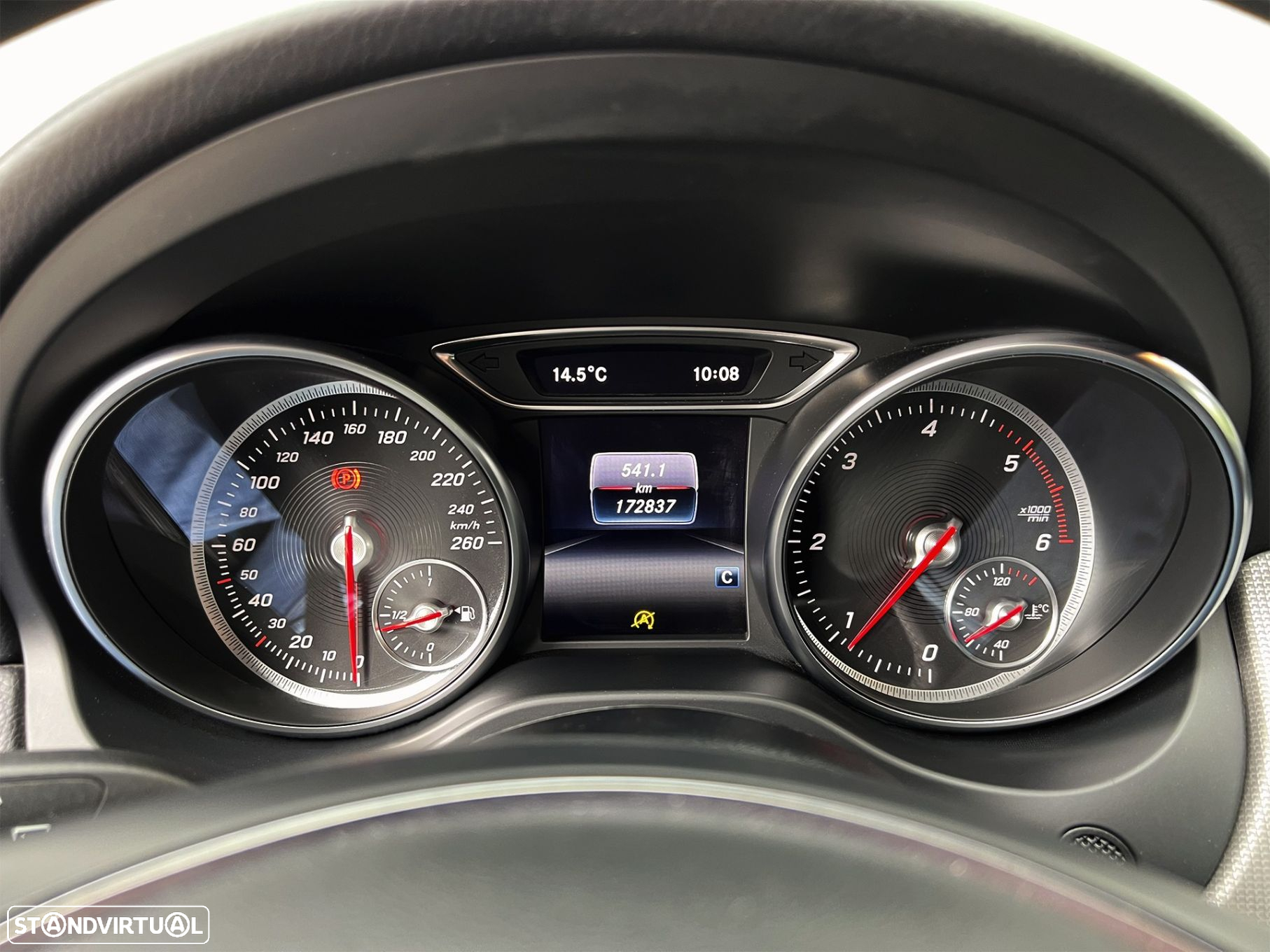 Mercedes-Benz CLA 180 d Shooting Brake - 17