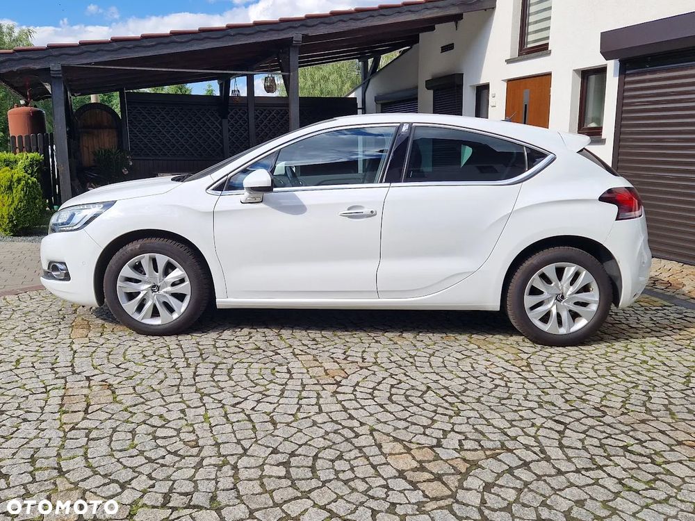 DS Automobiles DS 4 - 30
