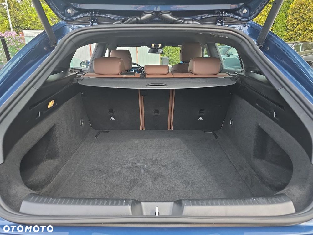 Mercedes-Benz CLA - 23