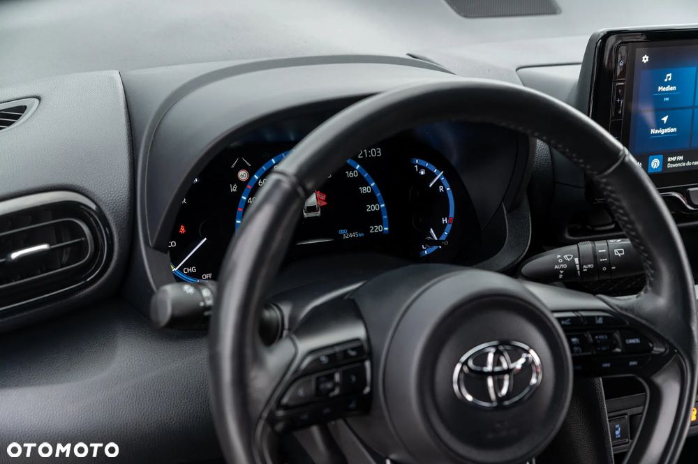 Toyota Yaris Cross 1.5 VVT-i Team Deutschland - 32