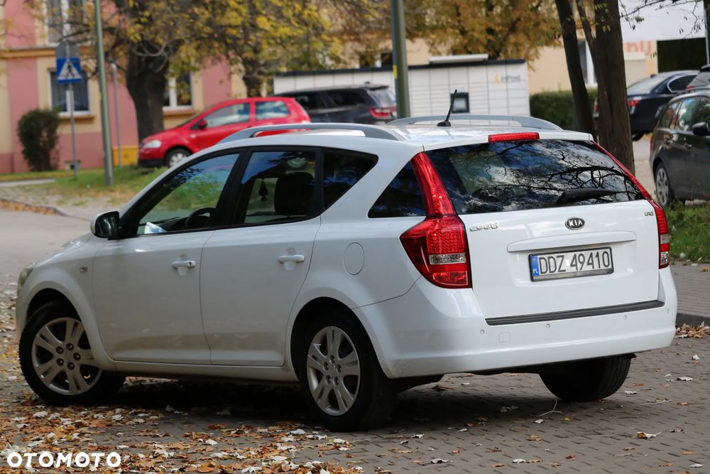 Kia Ceed Cee'd 1.6 Crdi Optimum + - 23