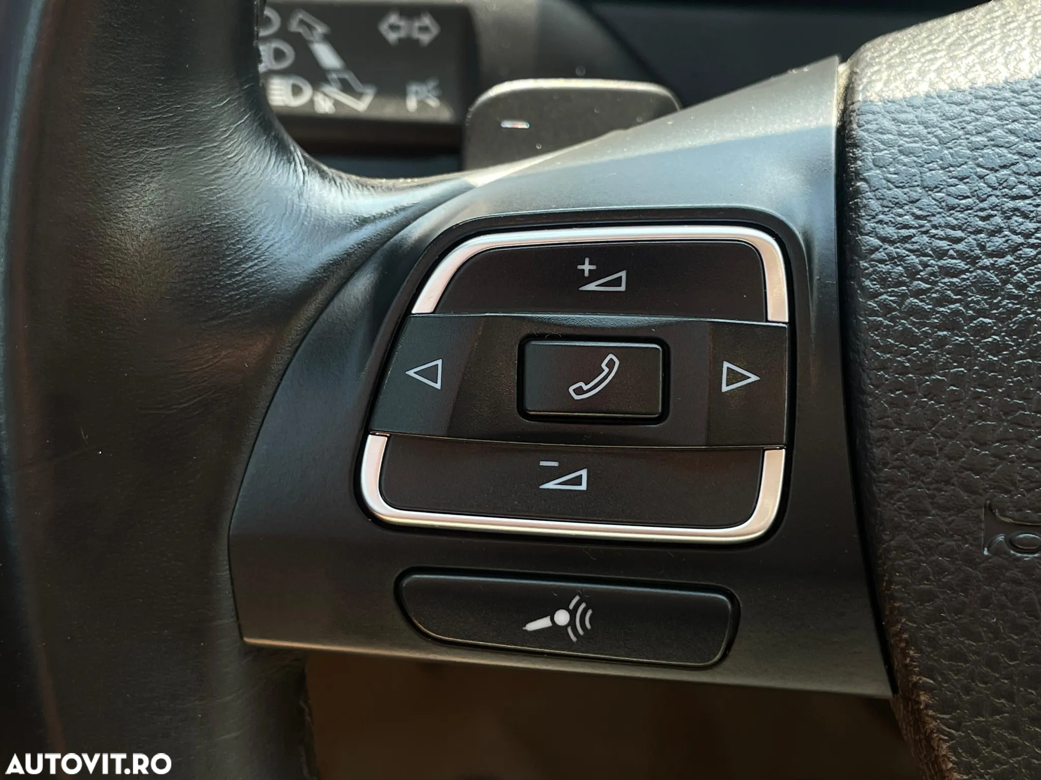 Volkswagen Passat Variant 2.0 TDI DSG BlueMotion Technology Comfortline - 17
