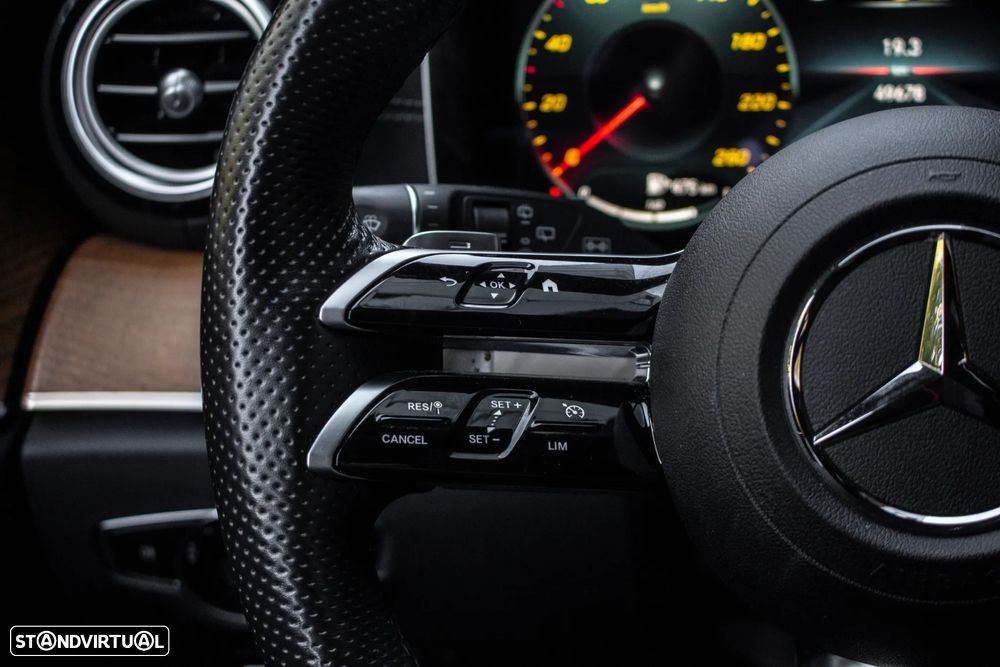 Mercedes-Benz E 300 de 4Matic T 9G-TRONIC Night Edition - 14