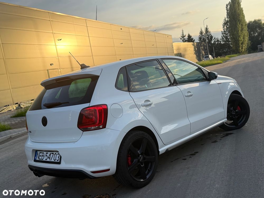 Volkswagen Polo - 4