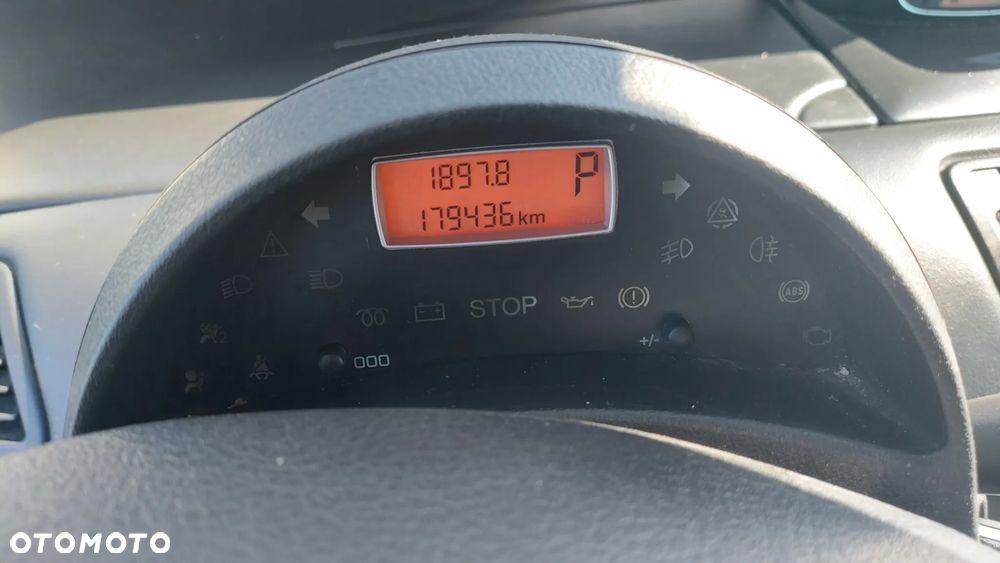 Citroën C8 HDi 165 Exclusive - 11