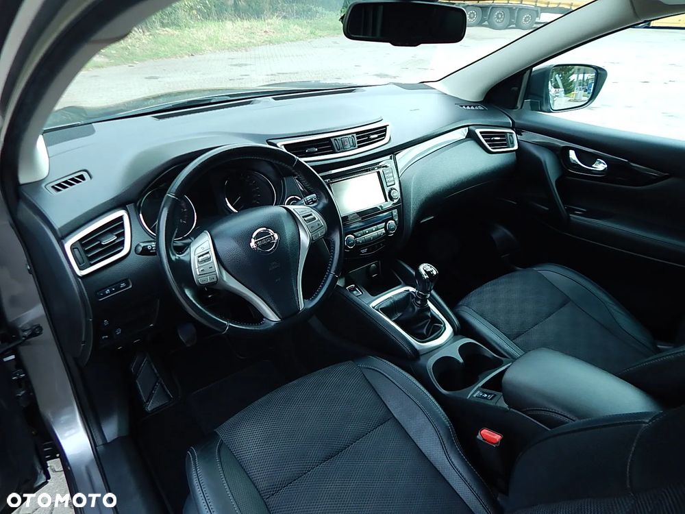Nissan Qashqai 1.2 DIG-T N-Vision EU6 - 23