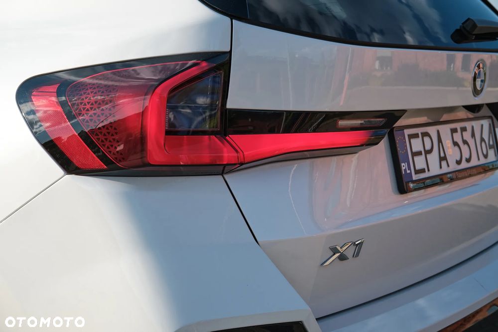 BMW X1 xDrive25i Sport Line sport - 13