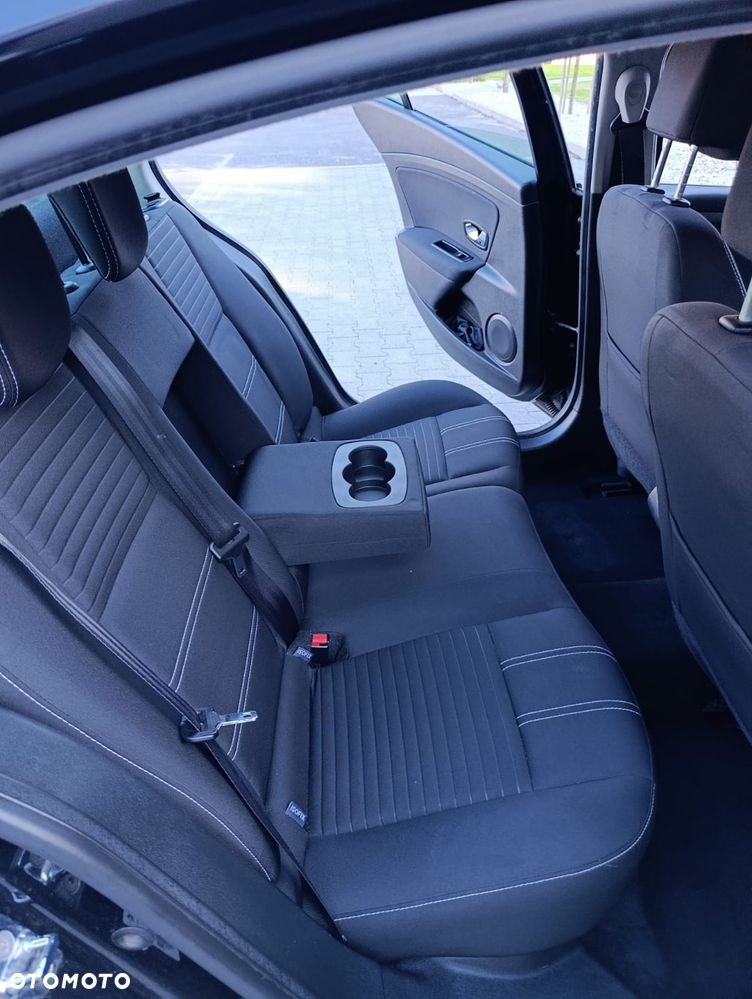 Renault Fluence 1.5 dCi Life EU6 - 11