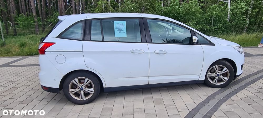 Ford Grand C-MAX - 27