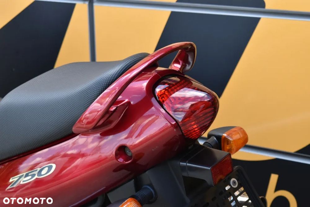Suzuki GSX-F - Katana - 16