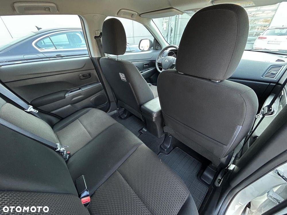 Mitsubishi ASX 1.6 Inform - 9