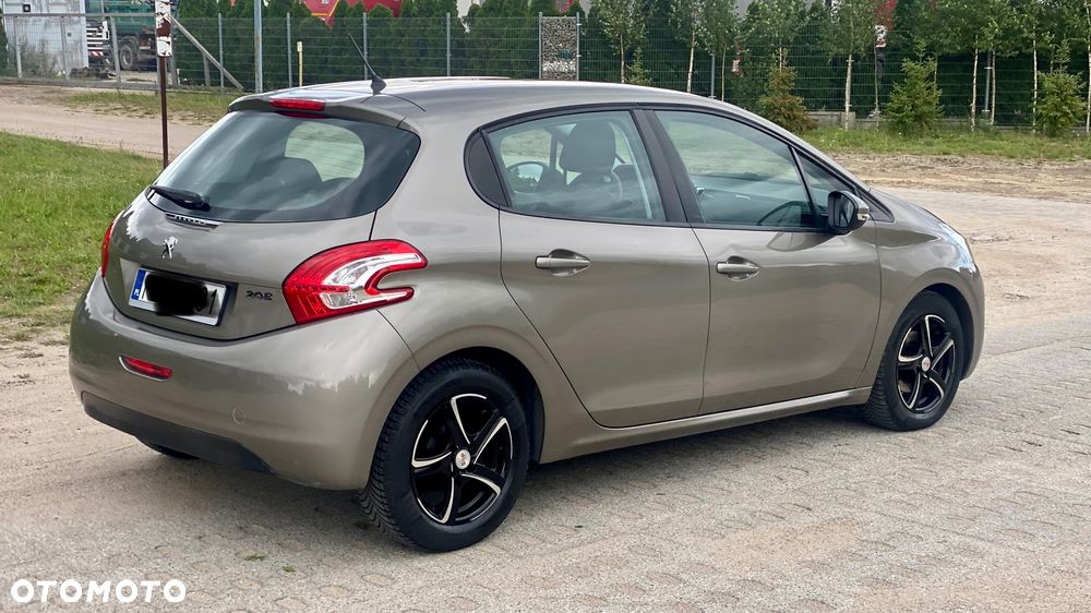 Peugeot 208 1.4 HDi Active - 2