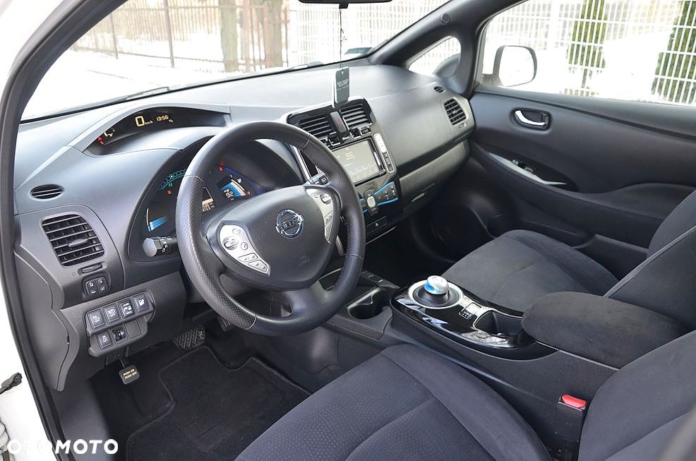 Nissan Leaf 24 kWh (mit Batterie) Visia - 9