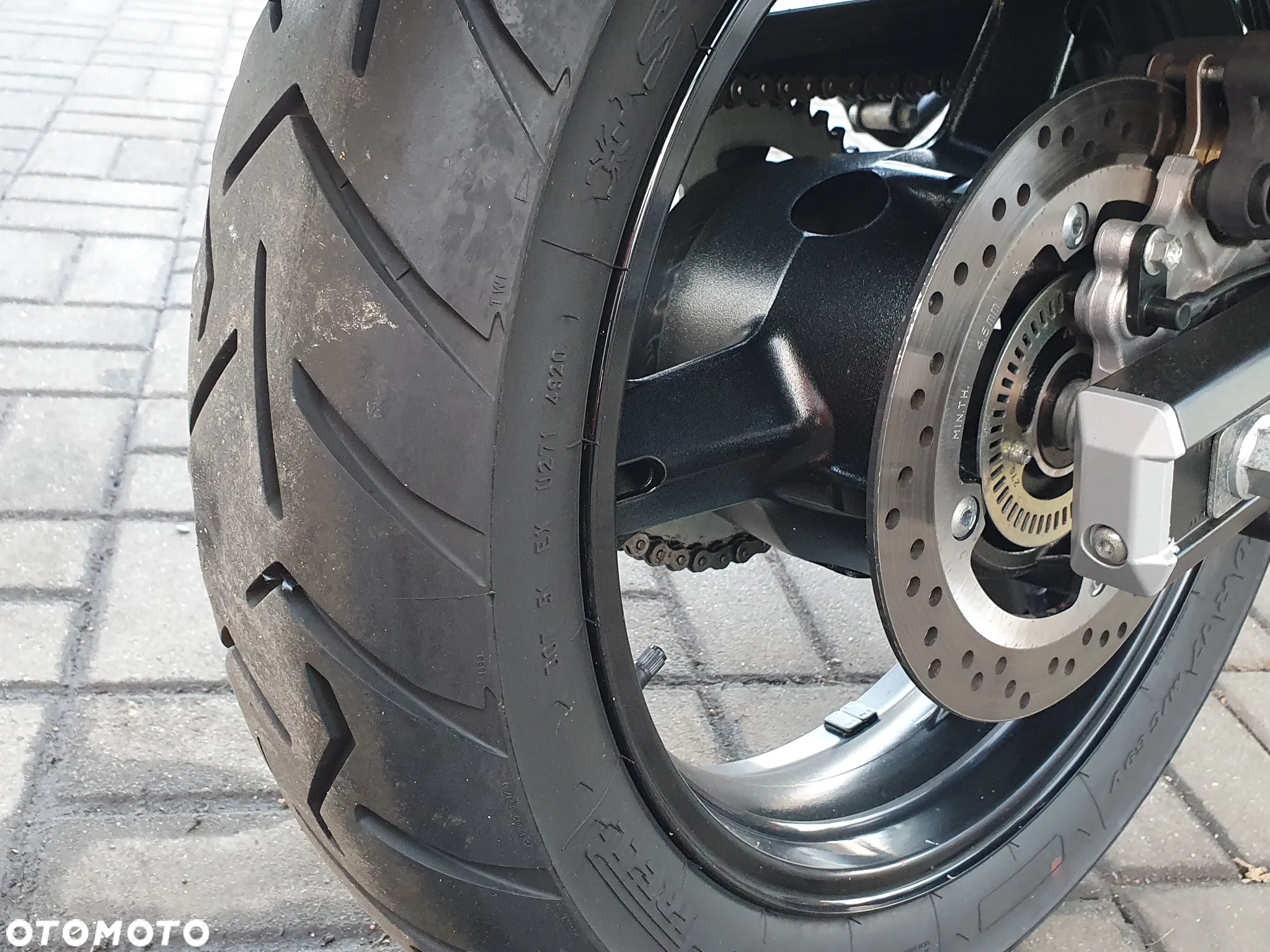 Suzuki V-STROM - 35