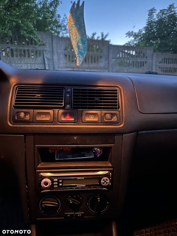 Volkswagen Golf 1.6 Goal - 6