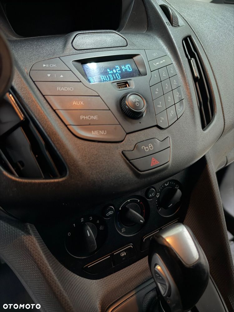 Ford Transit Connect - 9