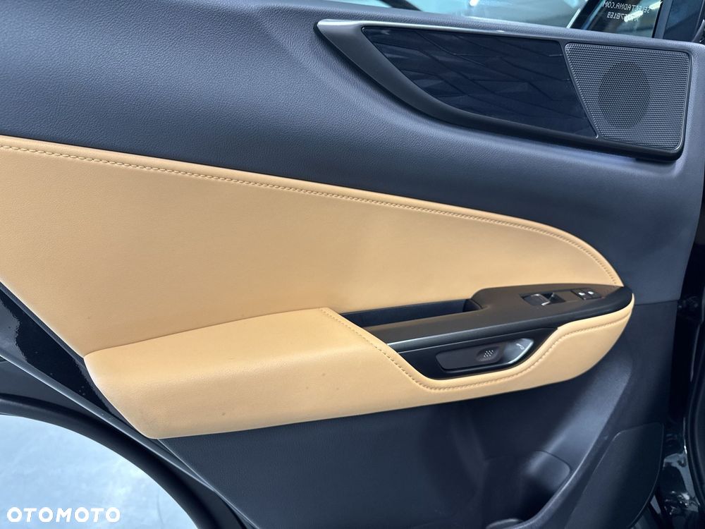 Lexus NX - 13