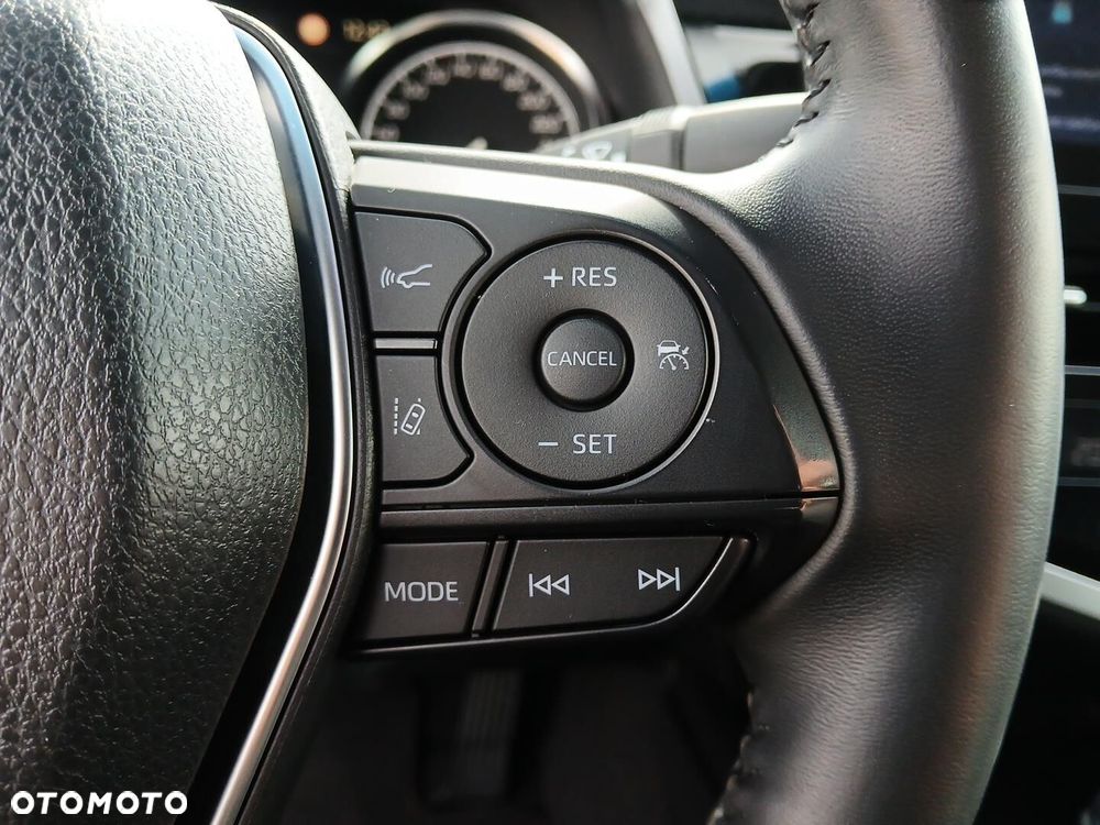 Toyota Camry 2.5 Hybrid Comfort CVT - 29