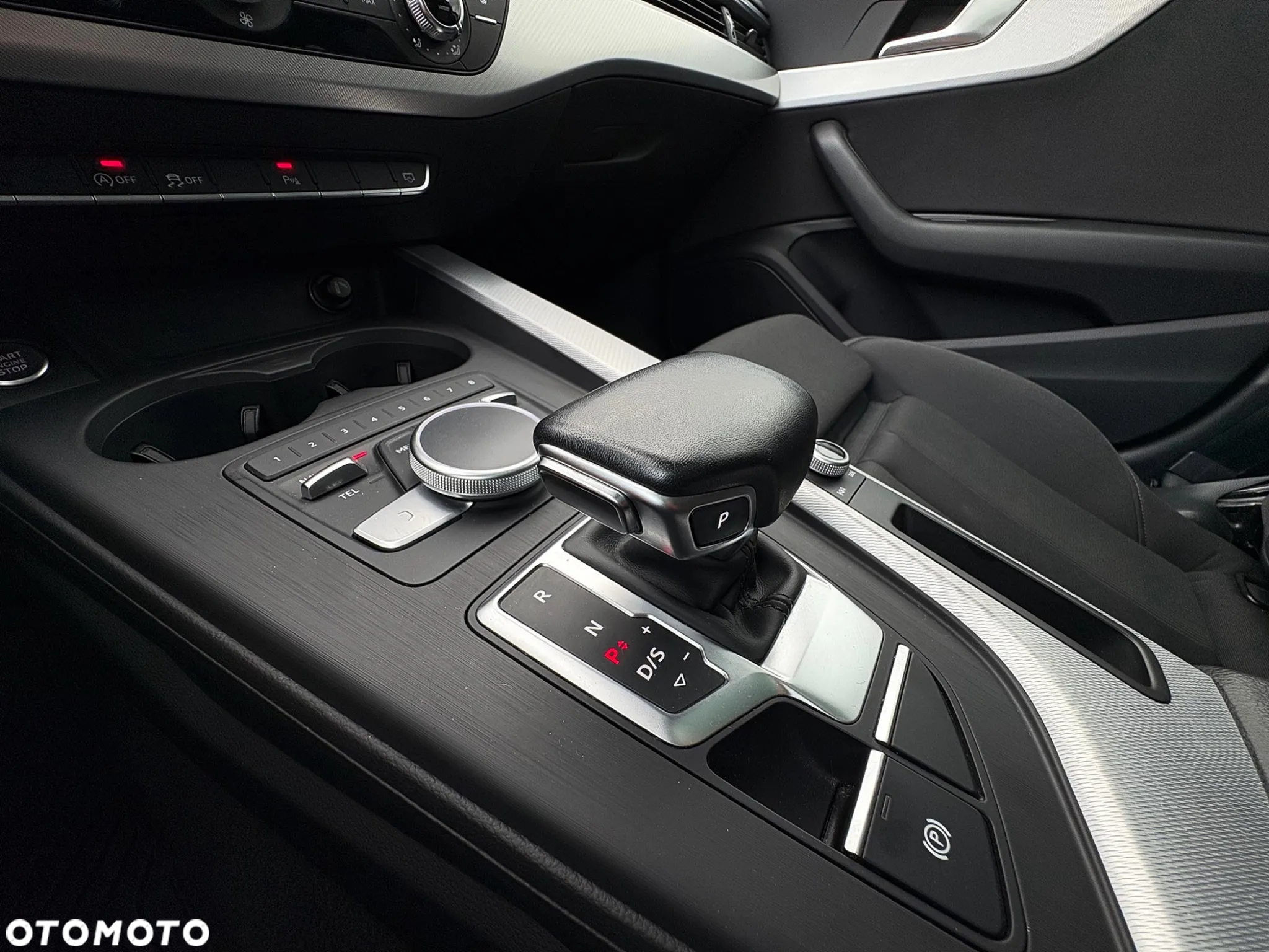 Audi A4 Avant 2.0 TDI ultra S tronic design - 30