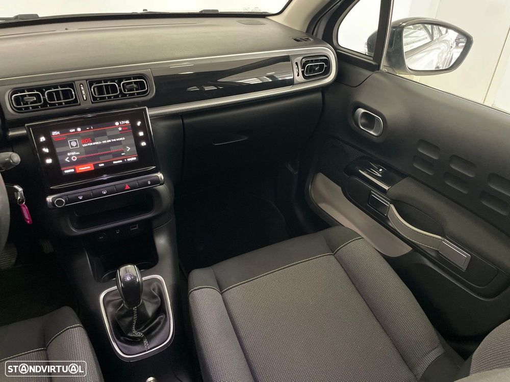 Citroën C3 1.2 PureTech Shine - 23