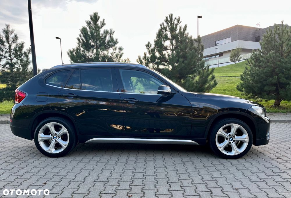 BMW X1 xDrive20i Sport Line - 6