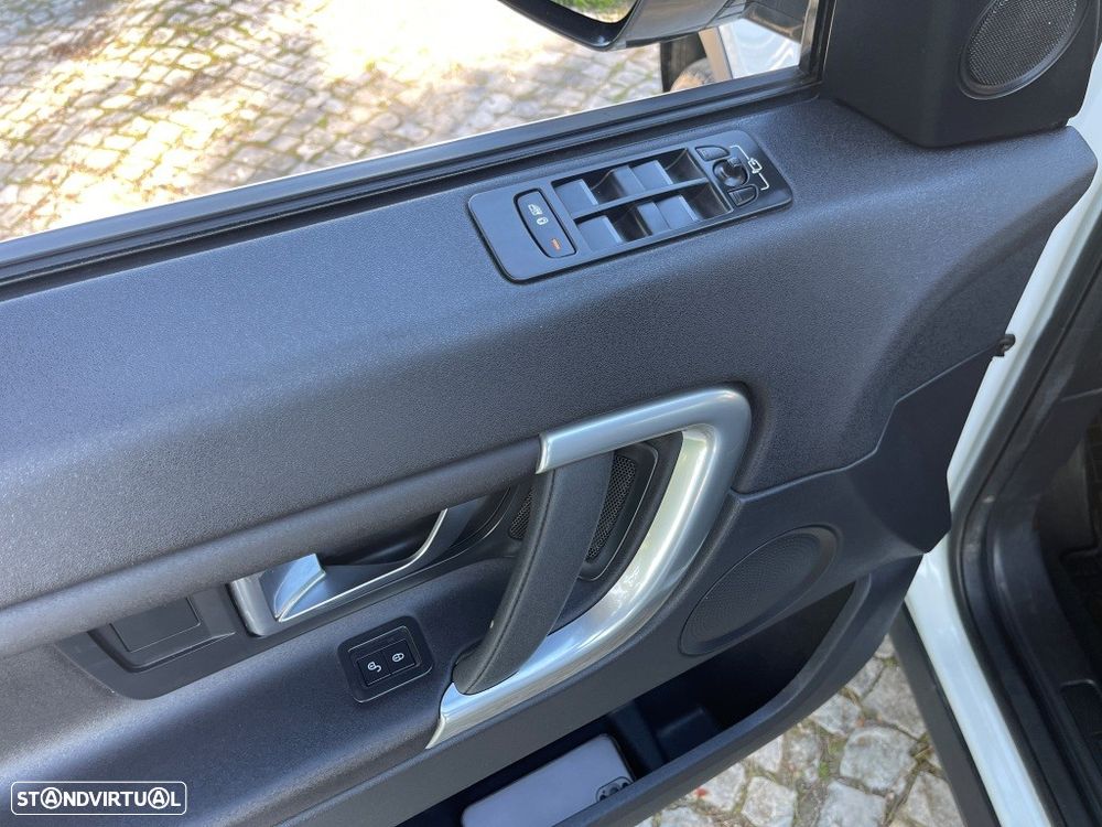 Land Rover Discovery Sport 2.0 TD4 HSE Luxury - 23