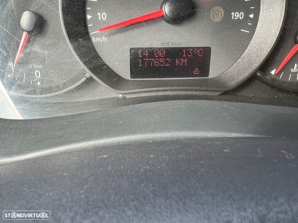 Renault Kangoo maxi 3 lugares - 7