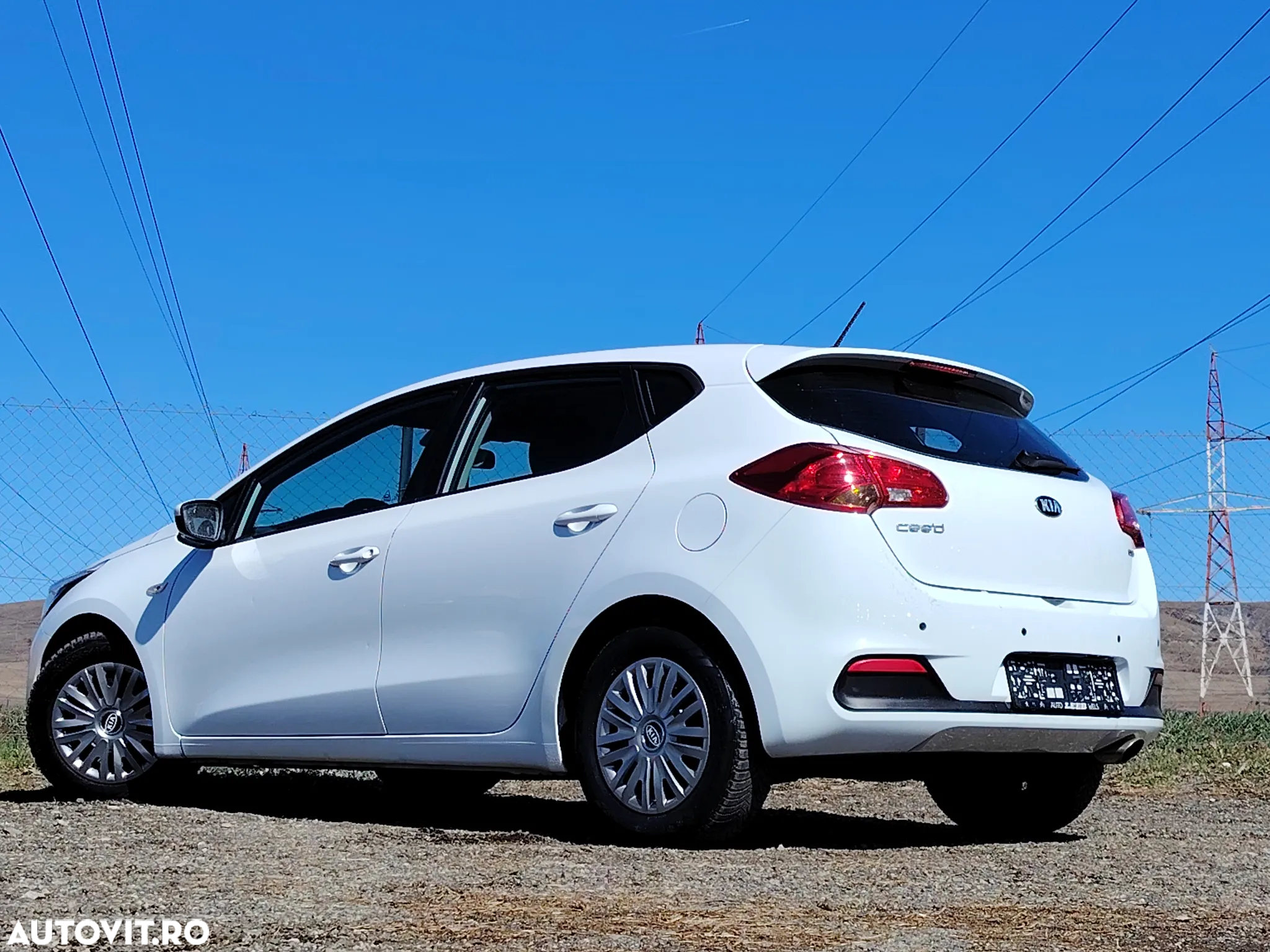 Kia Ceed 1.4 CRDi 90 Edition 7 - 6