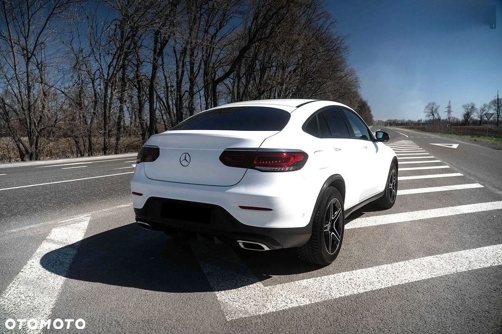 Mercedes-Benz GLC 300 4Matic 9G-TRONIC AMG Line - 6