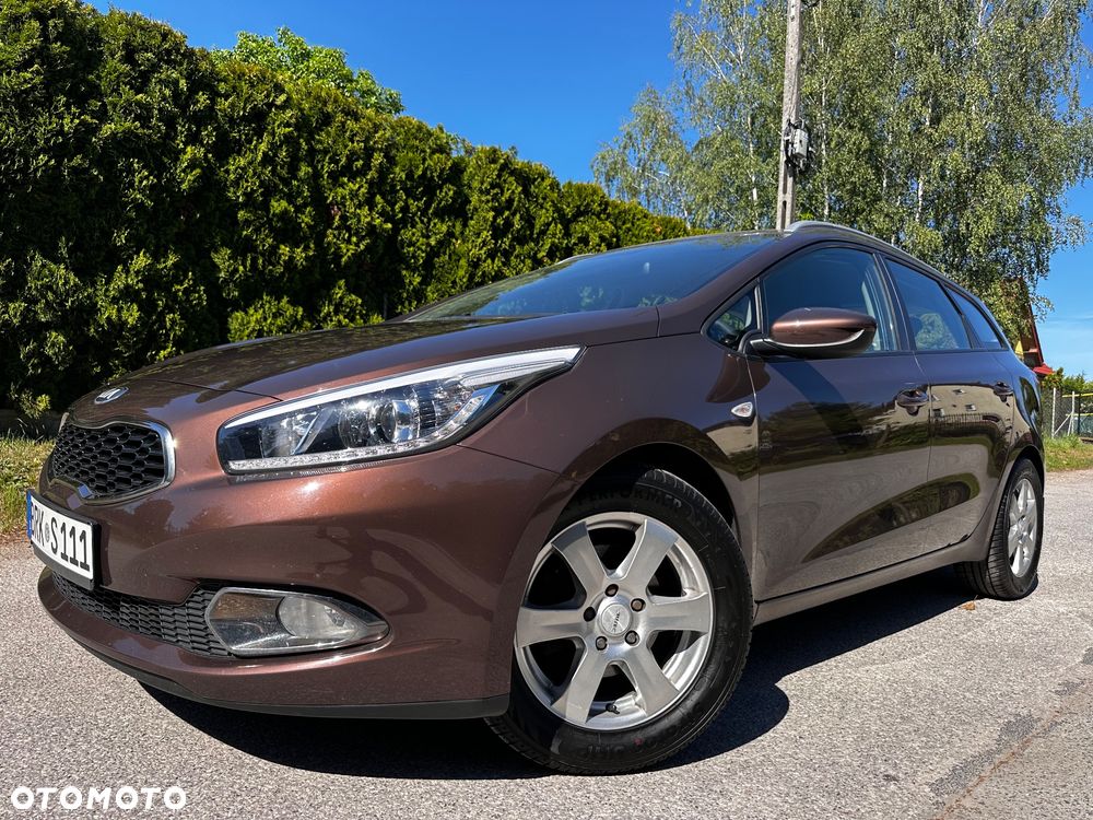Kia Ceed 1.4 CVVT Fifa World Cup Edition - 33