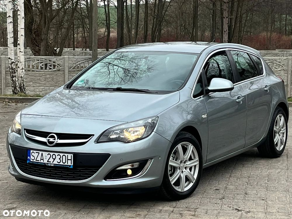Opel Astra 1.4 Turbo Exklusiv - 1