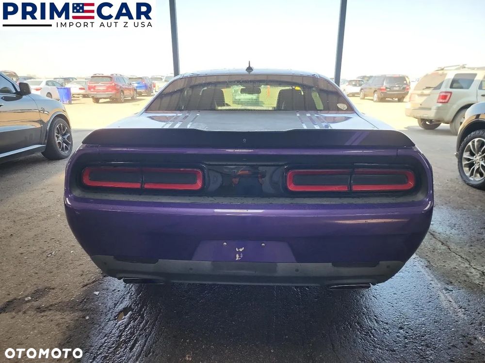 Dodge Challenger 6.4 Scat Pack - 6