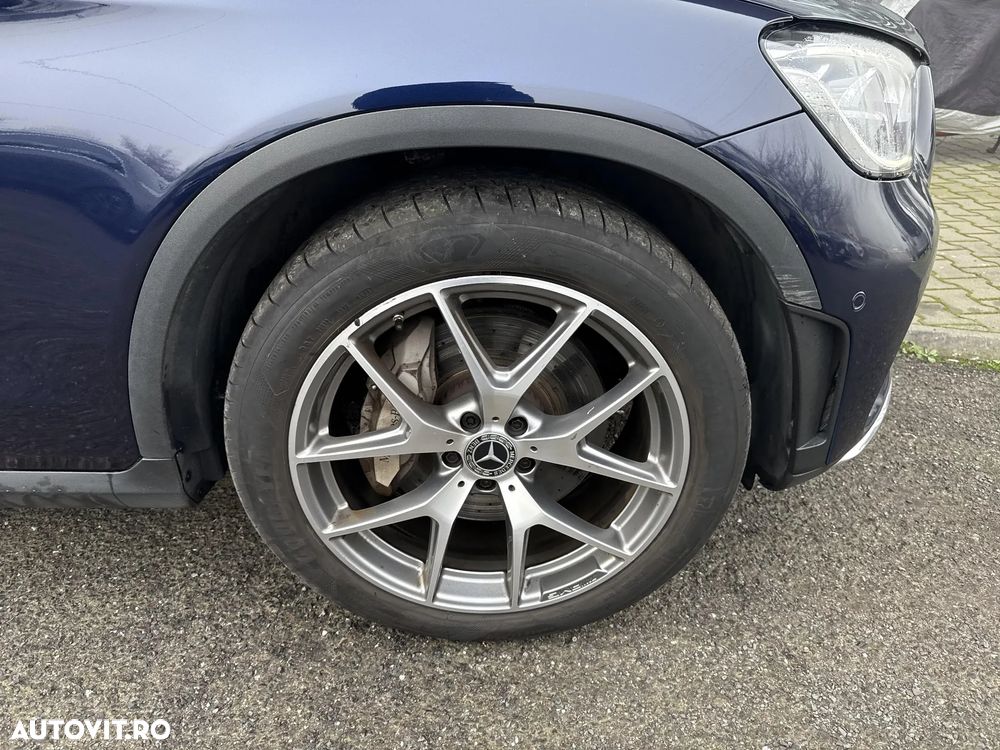 Mercedes-Benz GLC - 27