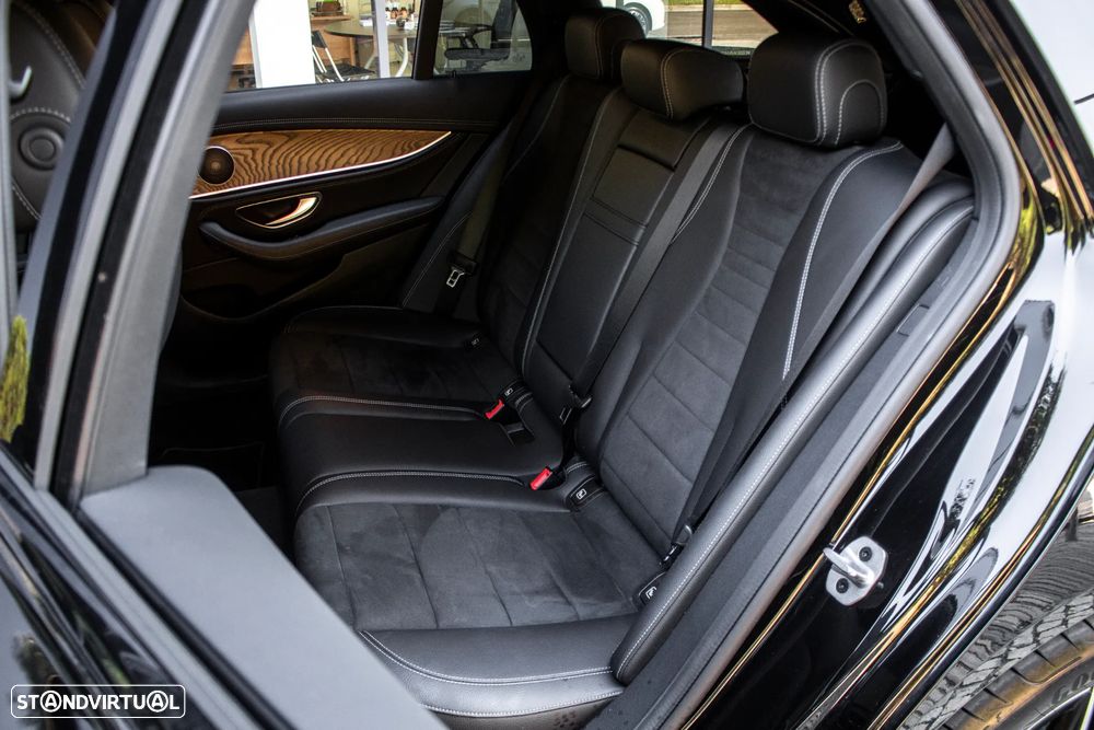 Mercedes-Benz E 300 de 4Matic T 9G-TRONIC Night Edition - 31
