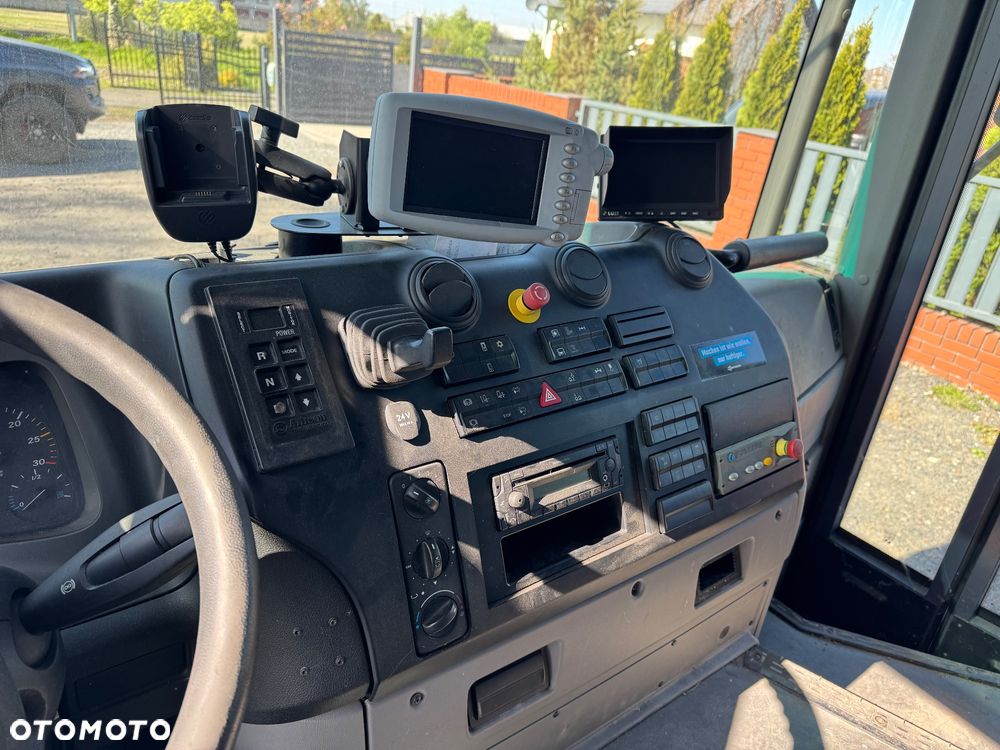 Mercedes-Benz Econic - 15