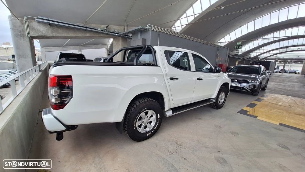 Mitsubishi L200 2.3 DI-D Strakar CD Intense 4WD - 5