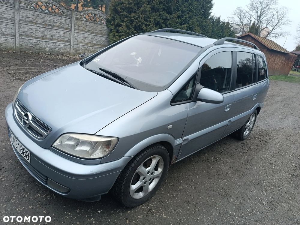 Opel Zafira 2.0 DTI - 1