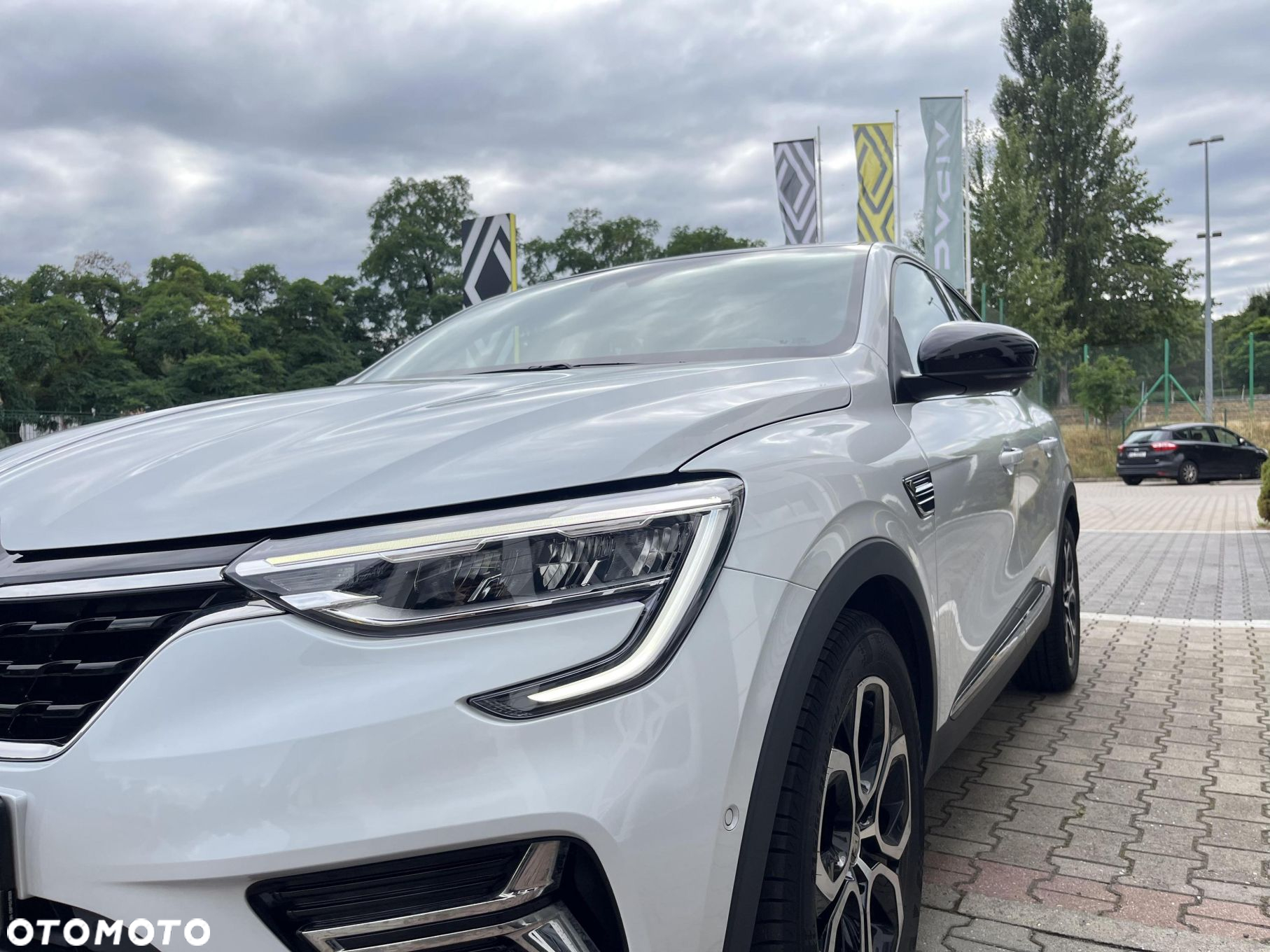 Renault Arkana 1.6 E-TECH Techno MMT - 27