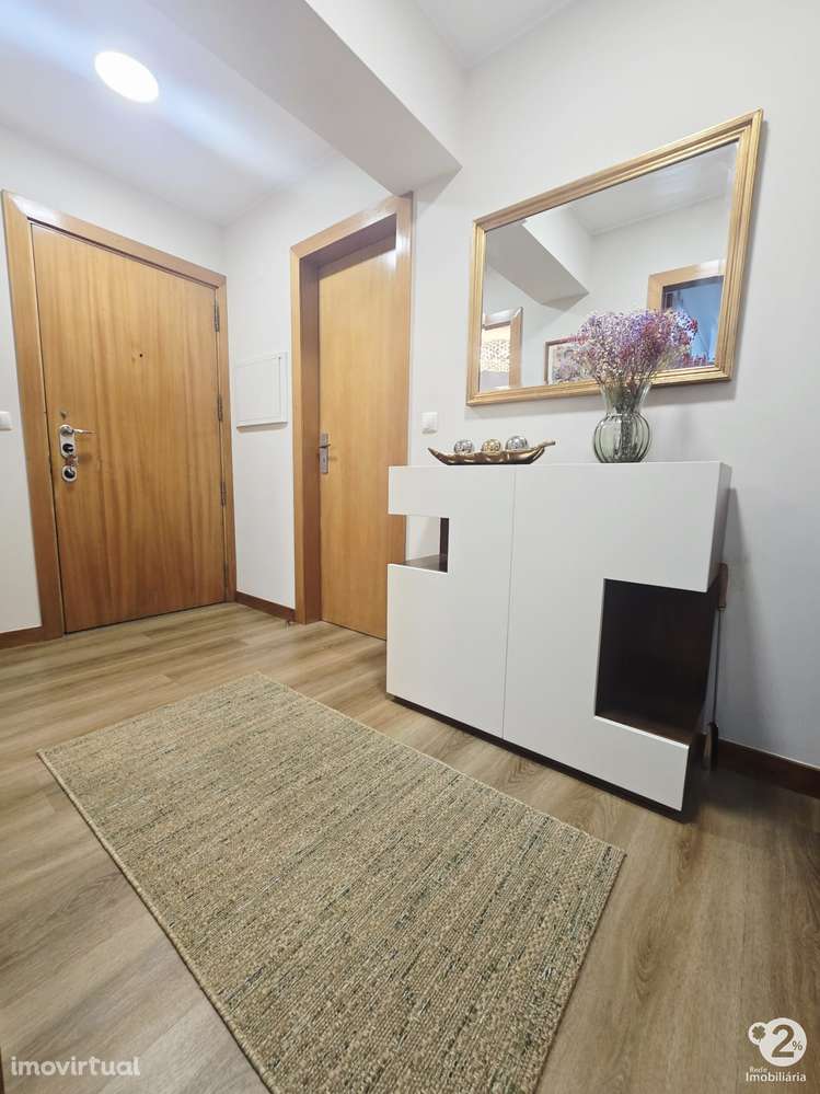 Apartamento T2 em Custóias - Grande imagem: 2/18