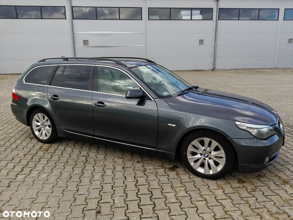 BMW Seria 5 520d Touring - 3