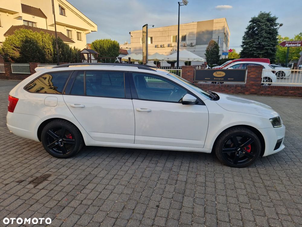 Skoda Octavia 2.0 TDI RS - 8