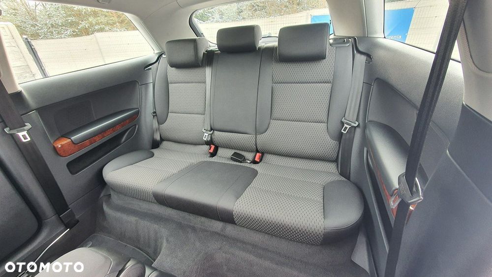 Audi A3 3-drzwiowe 2.0 TDI DPF Ambiente - 8