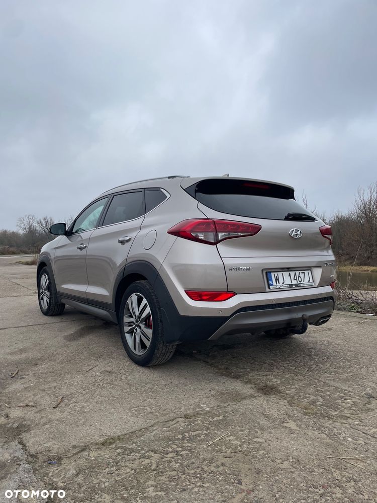 Hyundai Tucson 2.0 CRDI 4WD Automatik Premium - 9