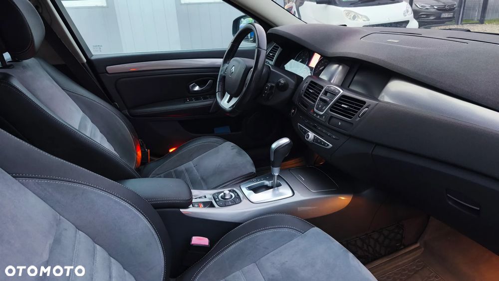 Renault Laguna dCi 175 FAP GT - 25