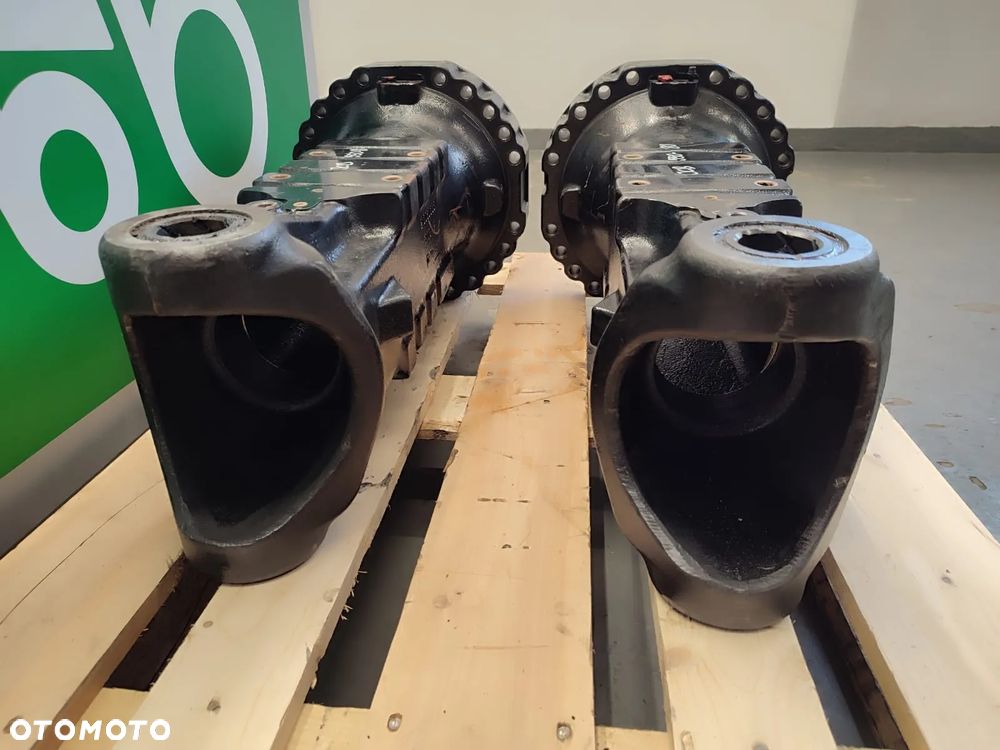 Obudowa osi napędowej 2130603361 JCB 550-80 - 8