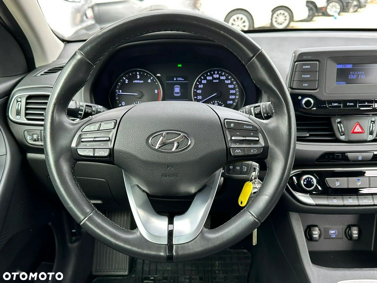 Hyundai i30 1.6 D Classic + - 17