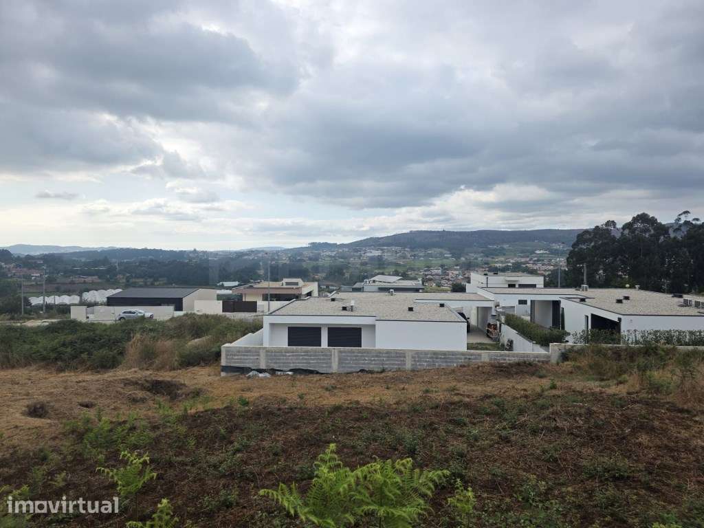 Terreno para construção em Ruivães - Grande imagem: 2/7
