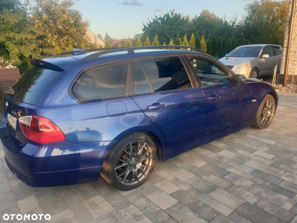 BMW Seria 3 318d - 27